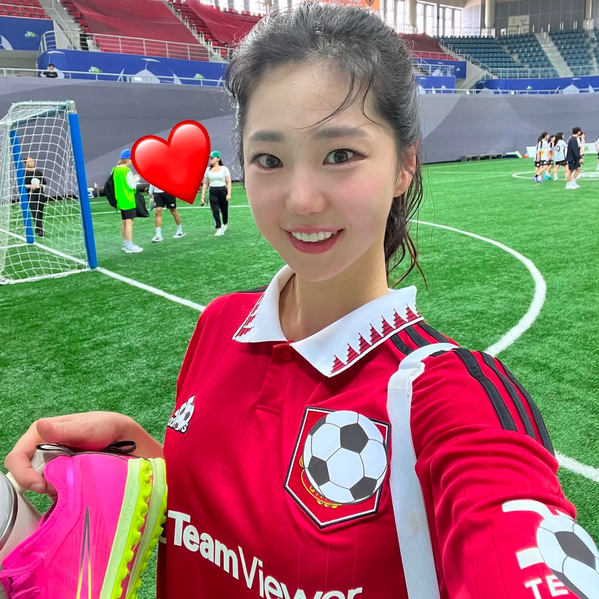 골때녀 <b>김가영 하차</b> 요구 빗발치는 이유 + 축구 인스타 부계정... 