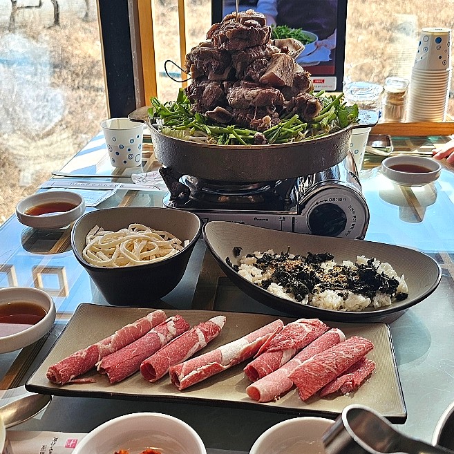  경주 보문단지 맛집 효은옥 뼈베레스트 산더미 소뼈전골 샤브샤브