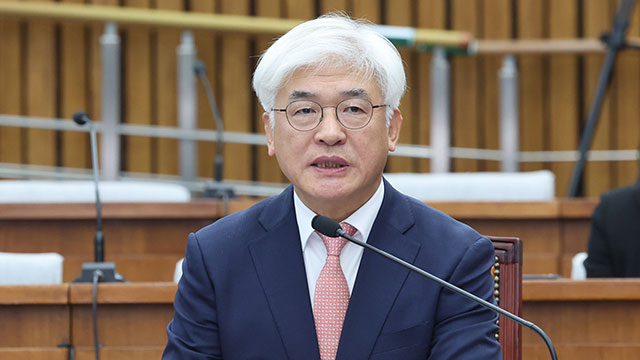 국수본, <b>대통령실</b> 경호처 사무실 압수수색 시도 / 트럼프발... 