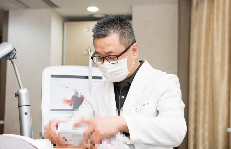  신림역점제거/점빼기, 깨끗한 얼굴관리를 위해 눈에 띄는 점을 빼고 싶다면 신림인근피부과