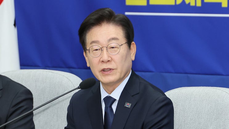 <b>이재명</b>, 반도체업계 '주 52시간 예외' 논의, 민<b>노총</b>과... 