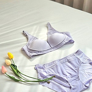 편안하지만 예쁜 여자속옷 비비안 노와이어 밀착 브라세트 추천