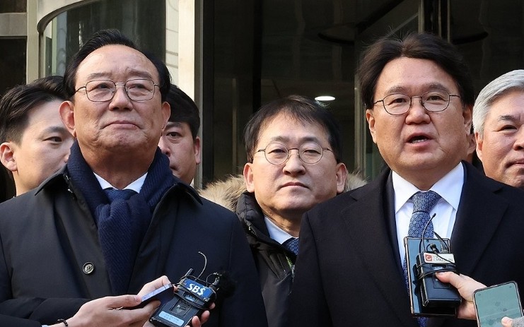항소심에서 <b>송철호</b>, <b>황운하</b> <b>무죄</b>. 김기현 분통 터지겠네... 