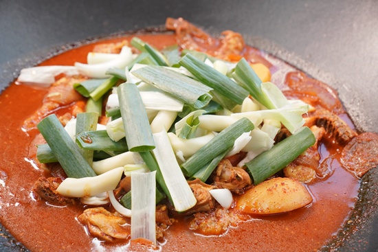 구월동 맛집 통큰솥뚜껑닭볶음탕 구월점에서 즐기기