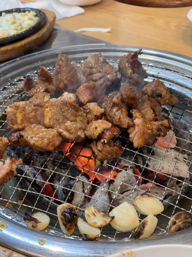  모란 숯불 돼지갈비 맛있는 • 정원 숯불 한우, 돼지갈비