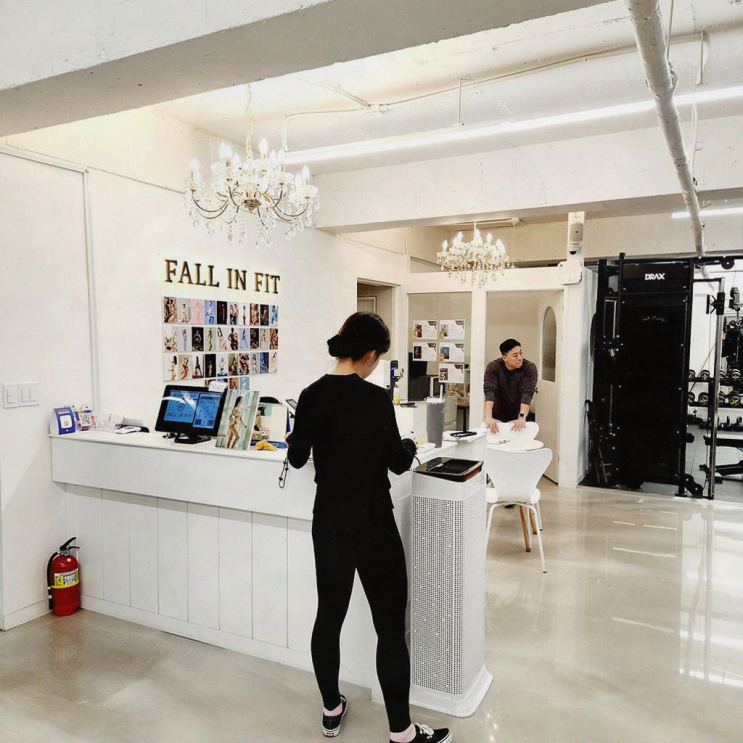  신림여성전용헬스장, 편안한 운동 환경의 여성전용PT 폴인핏 신림역점