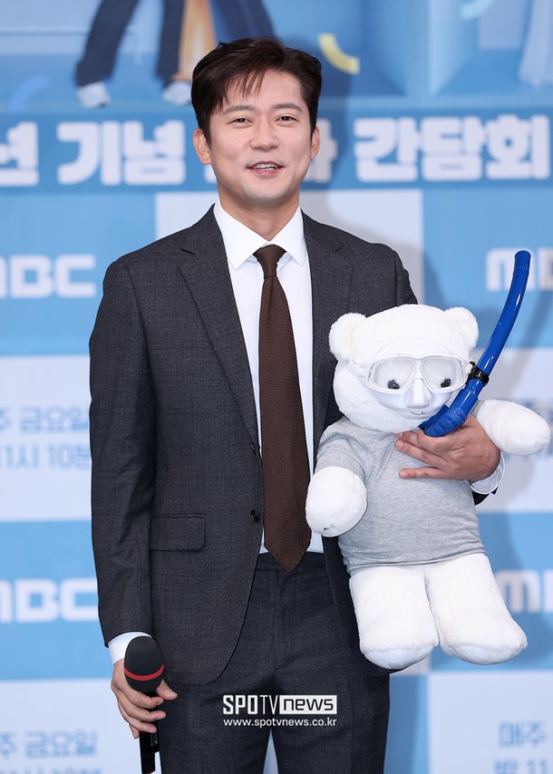 <b>김대호</b> 아나운서, MBC <b>퇴사 후</b> 프리랜서 전향! 그의 선택과... 