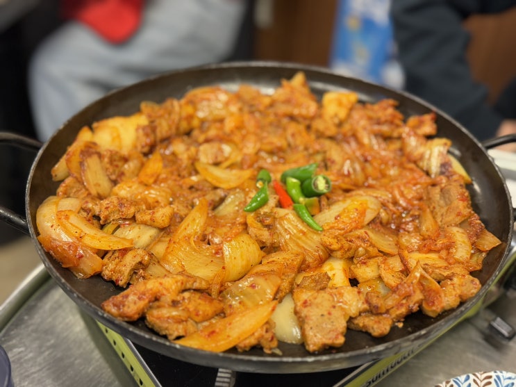  부산 덕천역 맛집 정통집, 덕천 점심으로 인기 많은 김치돼지구이 맛집