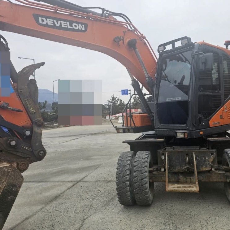 두산 DX140W5K 2019년식 8400만원 판매합니다. 두산 DX140W5K 2019년식 8400만원 판매합니다.