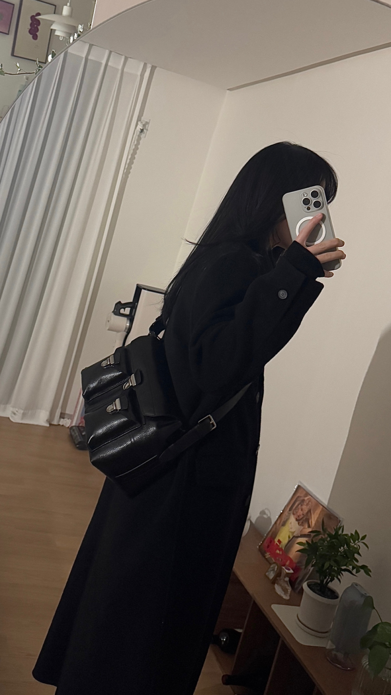 르메르 기어백 미디움 공홈 구매후기 착샷 O