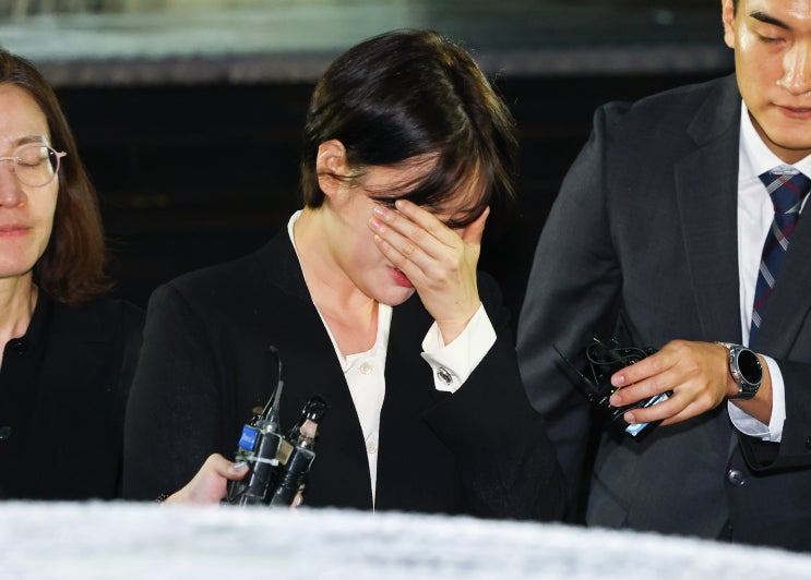 (뉴스인)檢, '<b>음주운전</b>·<b>불법숙박업</b> 의혹' <b>문다혜</b> 불구속 기소