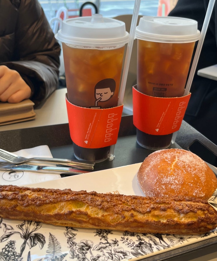  대전 둔산동 카페｜시청역 도넛맛집 디저트39 대전둔산점 내돈내산