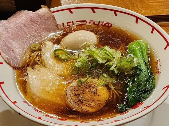 성수동 라멘로 완벽한 한 끼 멘토부 성수본점