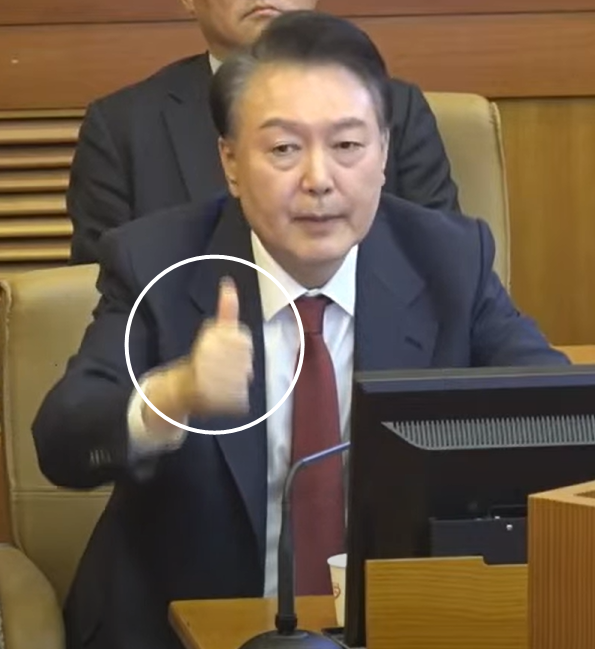 정형식 재판관→<b>홍장원메모</b> 추궁|윤석열→정형식에은밀한... 