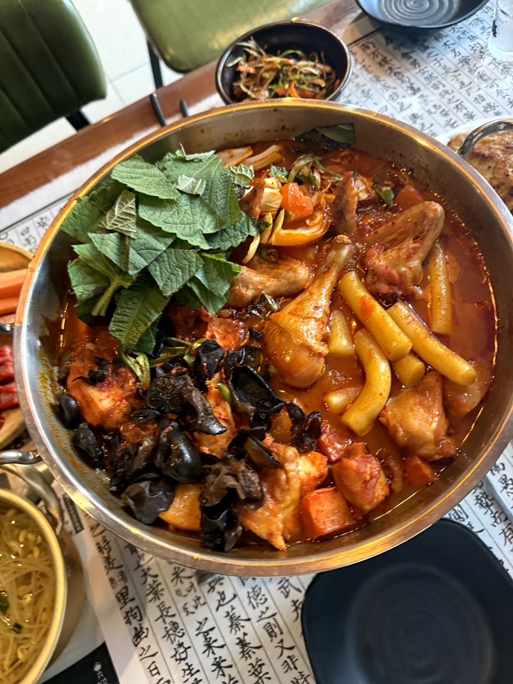  제주 맛집 함덕주막에서 파전과 술로 힐링