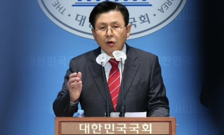 ‘부정선거 주장’ <b>황교안</b> 전 총리, <b>윤석열 변호인단</b> 합류