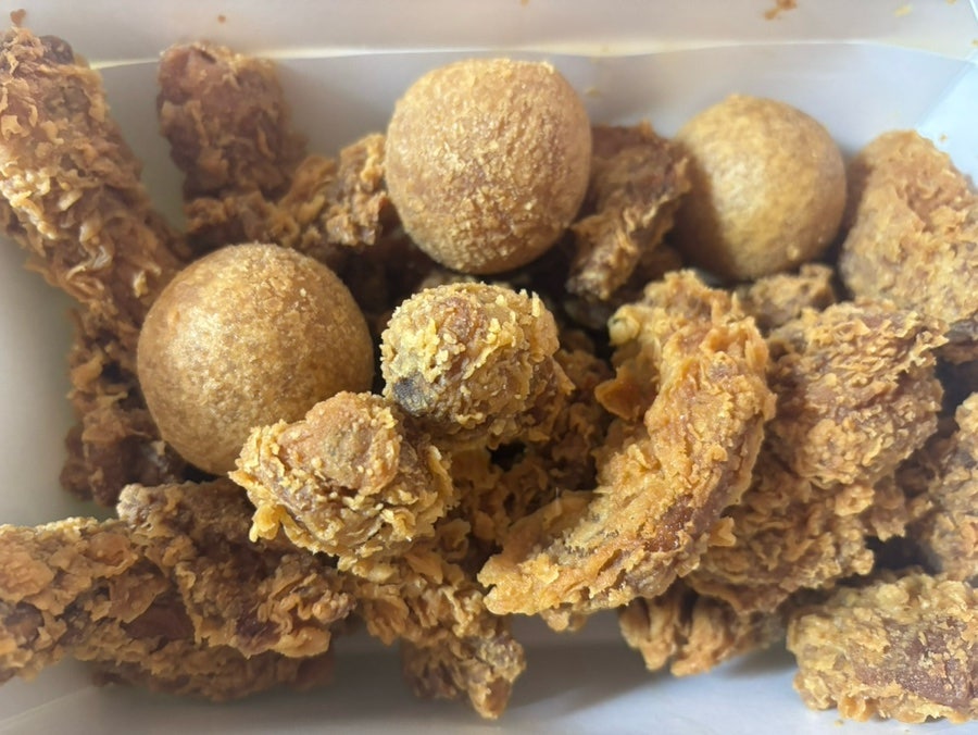 BHC치킨 삼각산뉴타운점 사진 2