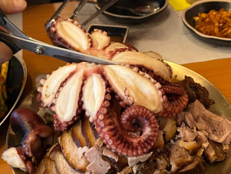  안산고잔동맛집 안산고잔동족발 맛집 추천 ' 야들야들한보약족발보쌈 고잔점 '
