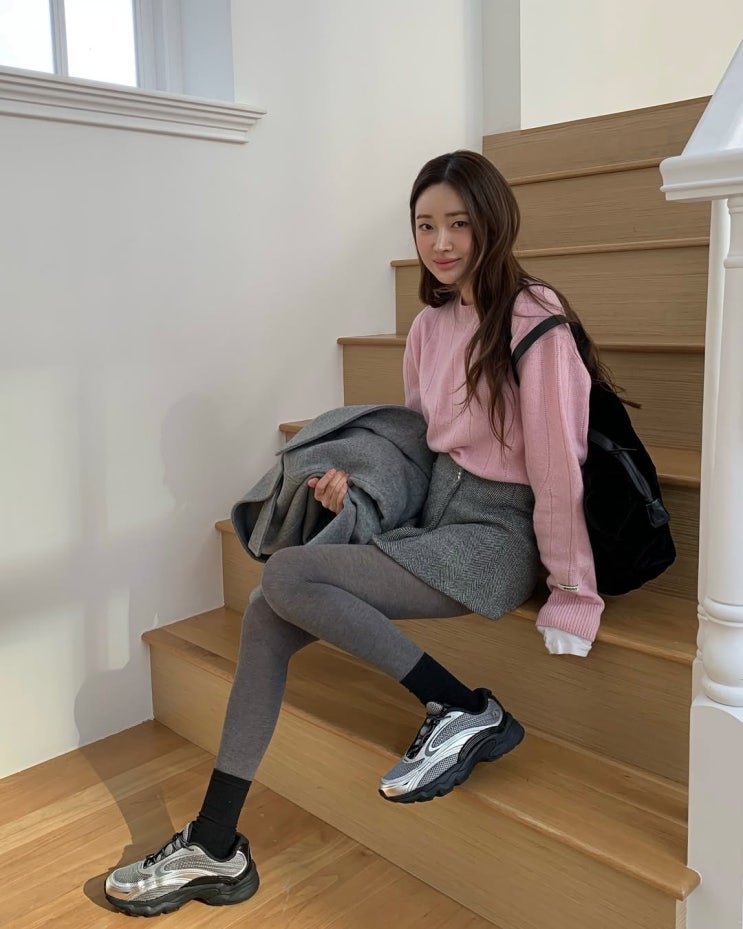  휠라에서 제대로 복각한 신상 여성 운동화로 패션의 정석 차정원과 함께한 예쁜 여자 판테라 발 편한 스니커즈