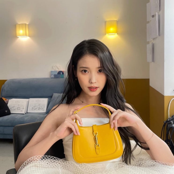 석촌 미용실에서 추천하는 겨울과 봄의 조화로운 애쉬브라운