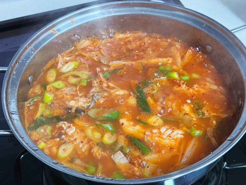 물메기 물곰치 국물이 시원하고 매콤한 묵은지 물곰탕만들기 레시피