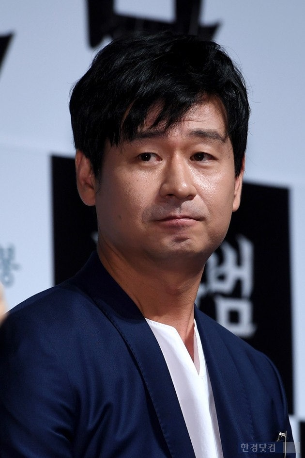 배우 박혁권 : 탄탄한 연기력으로 빛나는 배우