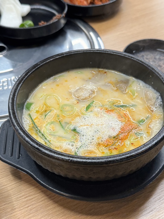  강릉 국밥맛집, 부산아지매국밥 강릉중앙점 다녀왔습니다.