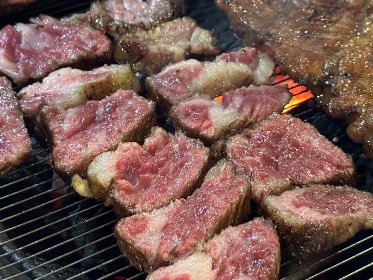  이태원고기집 정든집 우대갈비 데이트 Charcoal Korean BBQ in  Itaewon