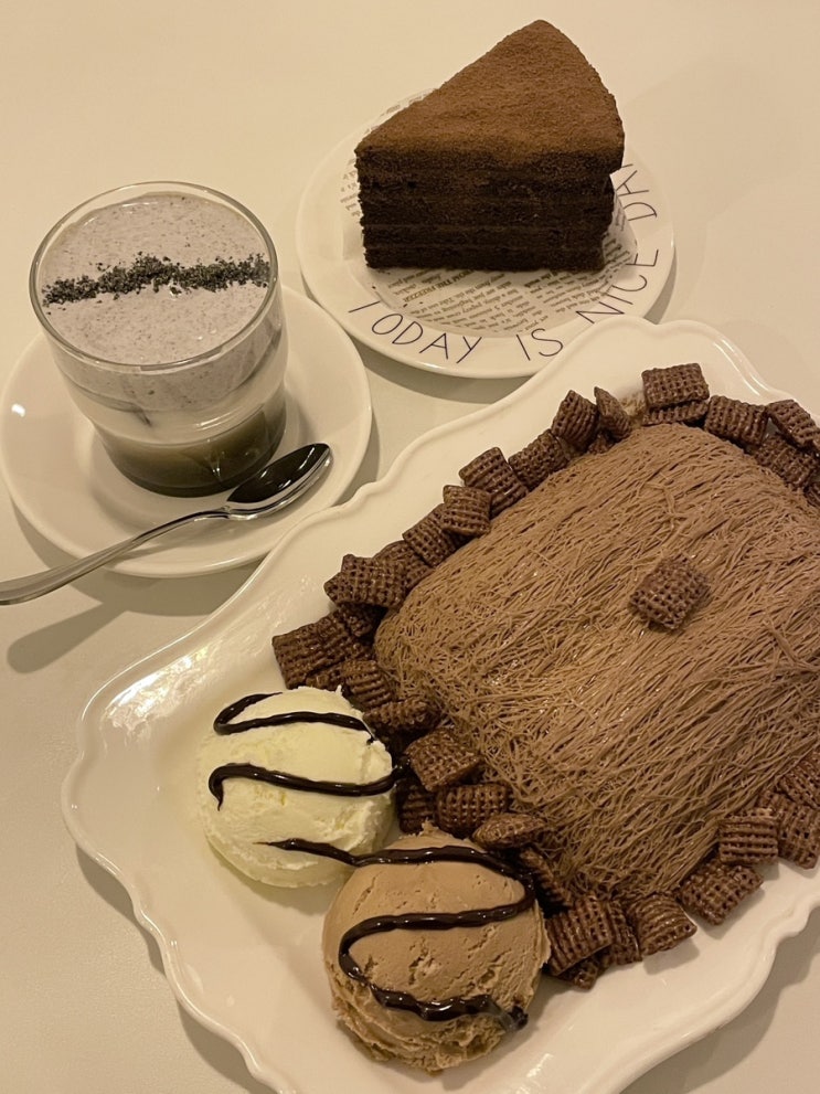  광주 동명동 카페 흑임자 라떼 빙수 디저트 맛집 퓨어리