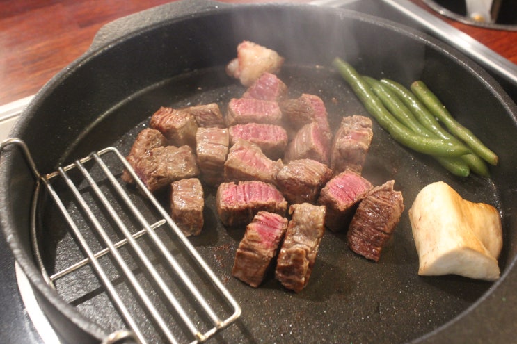  마곡식물원맛집 그랑한우 마곡점 - 최고의 프리미엄 한우를 맛보세요!