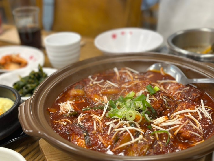  제주시청맛집 갈치조림이 미쳤어요! 제주바다에 아라동본점