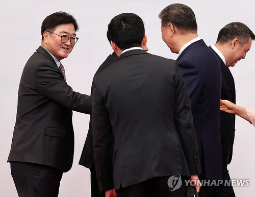 <b>시진핑</b>, 하얼빈서 <b>우원식</b> 의장 접견…<b>APEC</b> 방한 논의 관측... 
