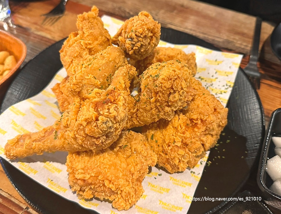 썬더치킨 신구대점 사진 3
