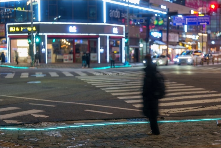 A7C2 + fe 50mm f1.2 GM (오이금): S|f1.3|1/10|iso 50 A7C2 + fe 50mm f1.2 GM (오이금): S|f1.3|1/10|iso 50