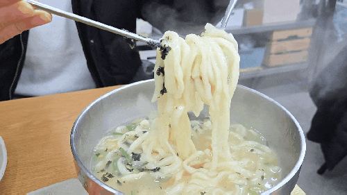  공릉동 도깨비시장 명이칼국수 가성비 높은 웨이팅 맛집 추천! 내돈내산