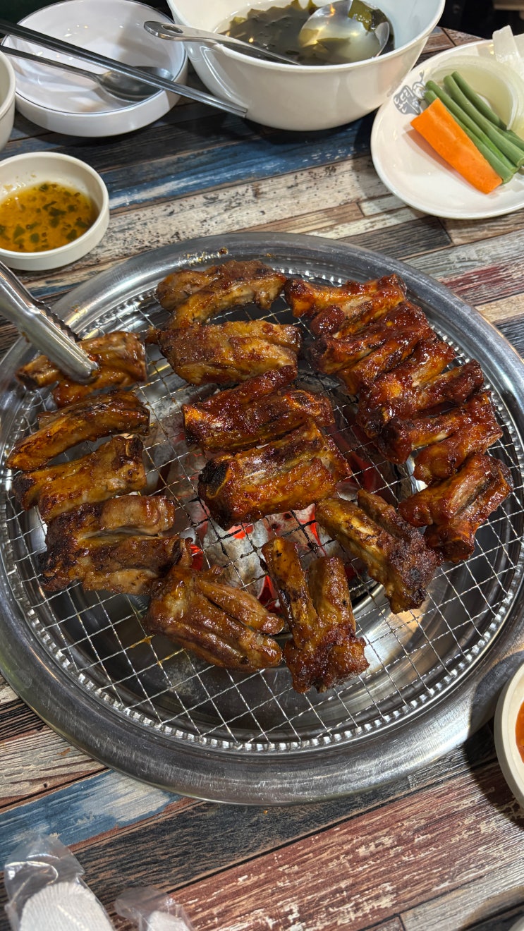  [분당/술집] 두리쪽갈비 오리본점_숯불 쪽갈비와 김치 수제비의 환상조합
