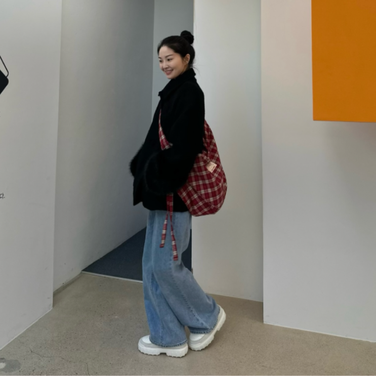  류이서 크로스백 코디 품절대란난 보부상가방 어떤거?