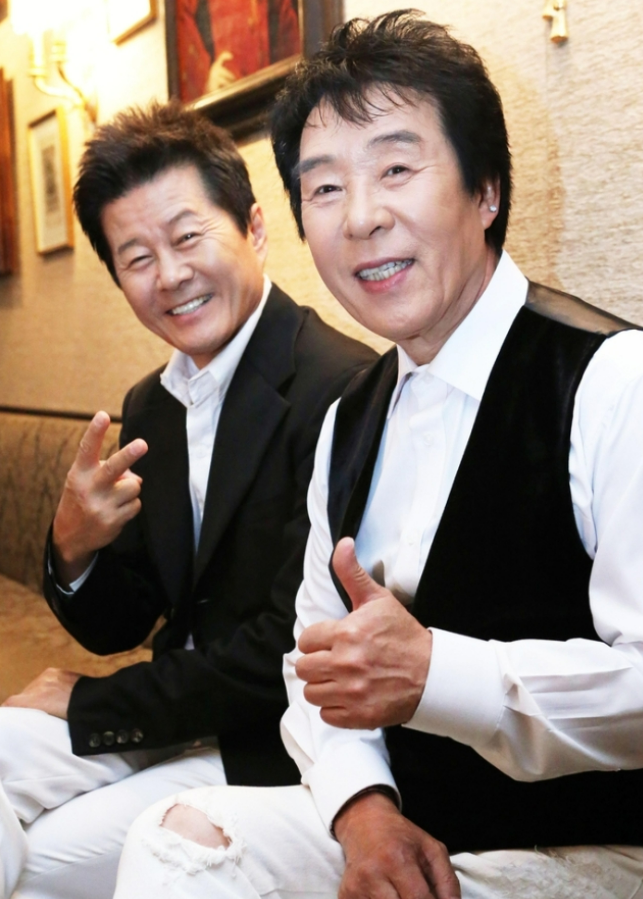<b>태진아</b>, 故<b>송대관</b> 떠나보내고 깊은 슬픔…"밥도 못 먹고 계셔"