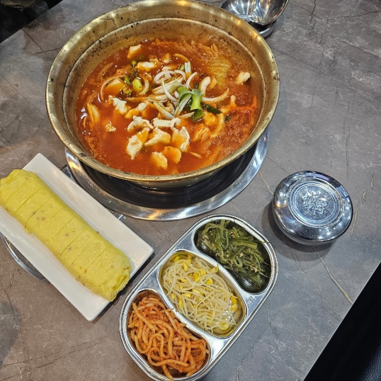  양정명동찌개마을, 밥도둑이 따로 없는 재송동 김치찌개! 주차장 완비