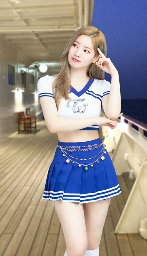 드라마 <b>러브</b> 미. JTBC 정보... 다현, <b>유재명</b>, <b>윤세아</b>, 이시우... 