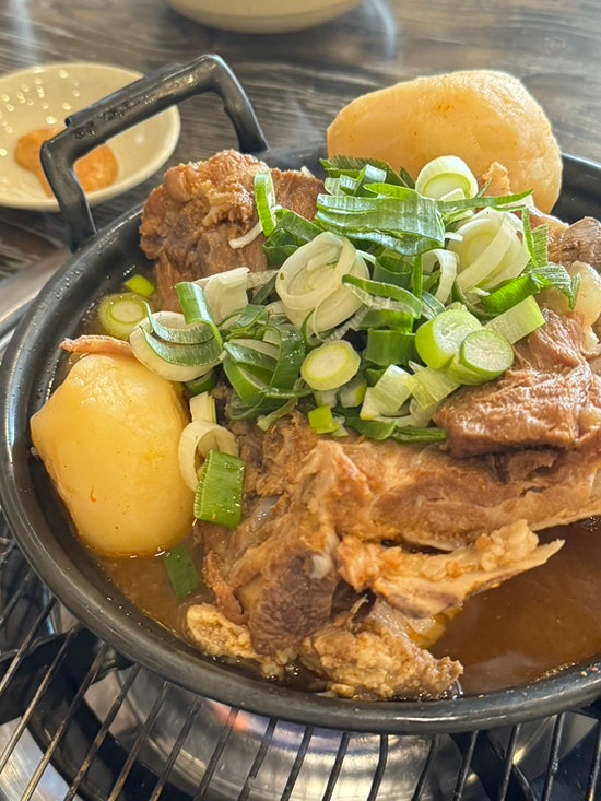  영등포맛집 | 맑은 국물의 원조감자탕 일미집 영등포직영점 리뷰