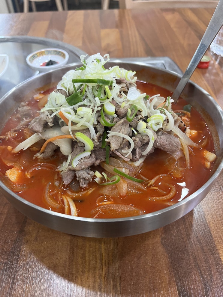  불고기 짬뽕으로 유명한 금룡에서 불고기짬뽕 먹기(불고기가 산더미)
