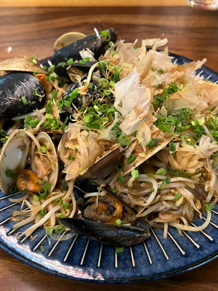  신중동 조용한 이자카야 오라오라(2층) 룸도 있어요