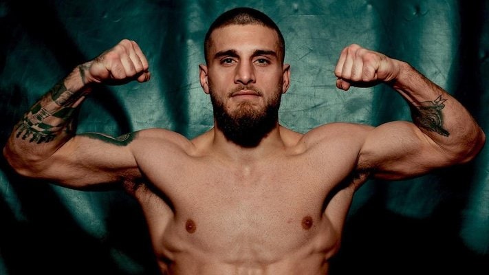  토푸리아 형, 알렉산드레 토푸리아 UFC 데뷔전 경기 결과