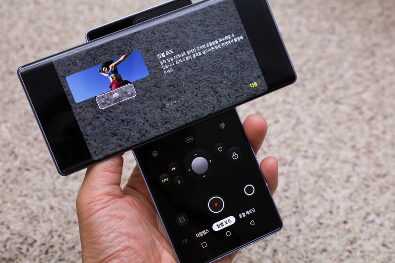 韓国KT版　LG Wing 韓国KT版 LG Wing LG WING レビュー！【常識を打ち破ったスマホ