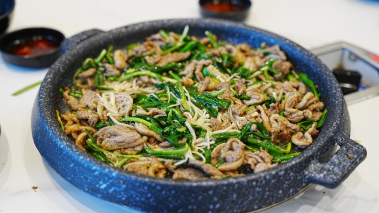  온 가족 외식은 금남리 맛집 '청록야생촌'에서!( 우리 딸 생일날)