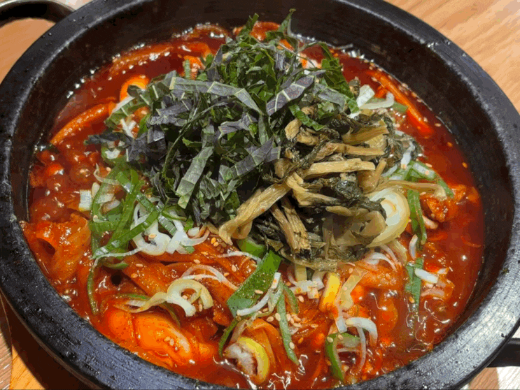  광주 동명동 맛집 돌애 : 오징어제육볶음 존맛... 한식파들 다 여기 모여라!