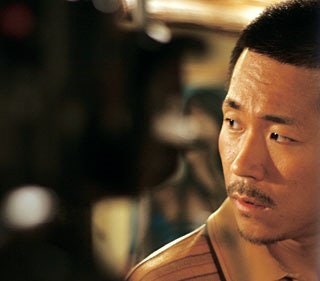 감독 겸 배우 양익준, 후배 폭행 혐의로 경찰 수사 중: 사건 개요와 향후 전망