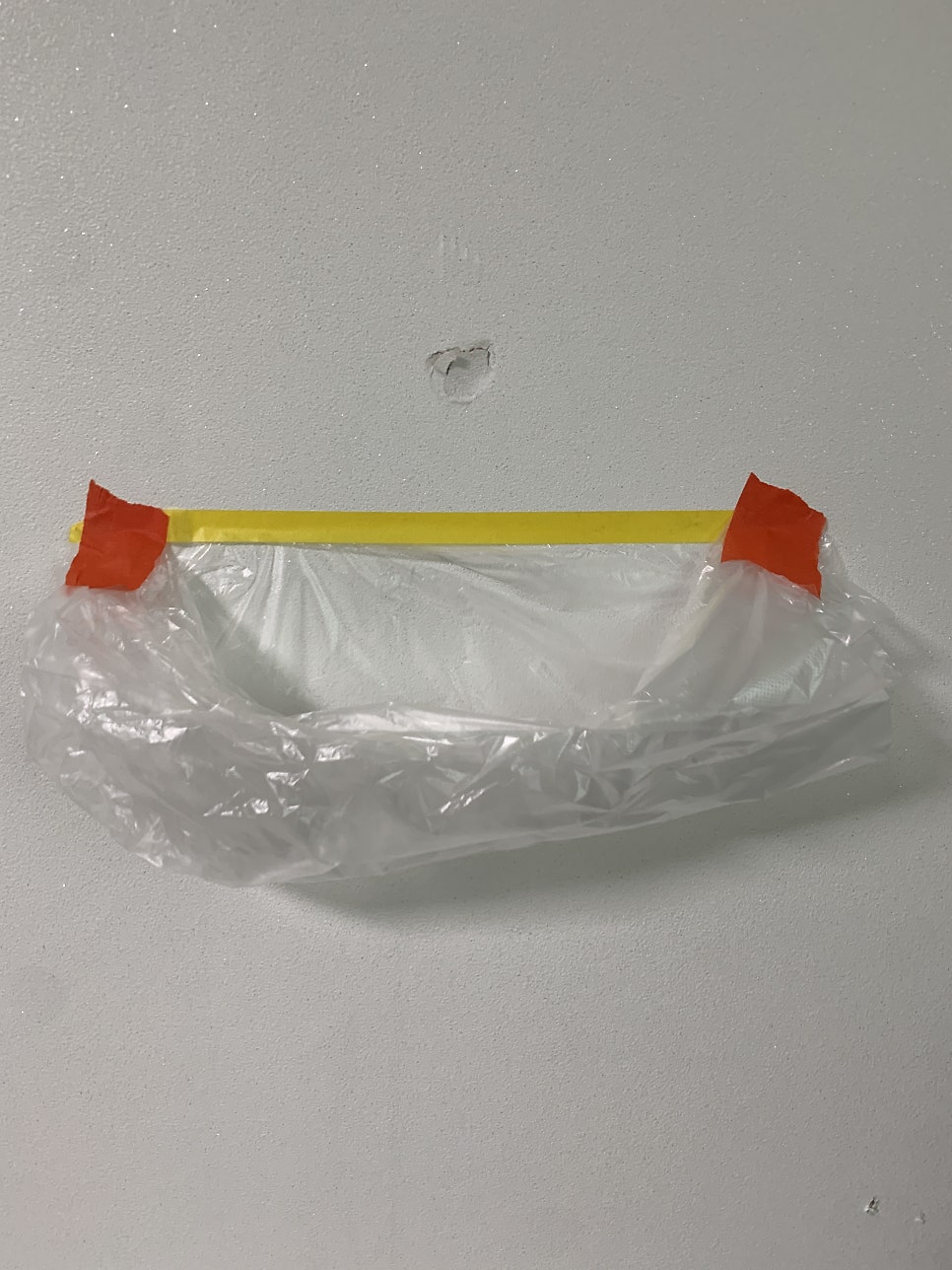 석고벽보수 찢어진벽지 보수복원업체