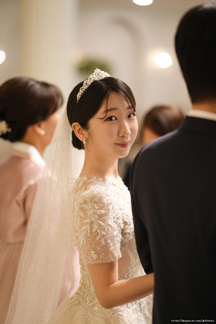  W30️김활란뮤제네프 본식 헤어 후기(앞머리 있음)